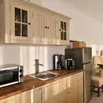 Apartment Chrysalis Nature 9 *