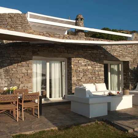 Chrysalis Nature 9 * Parikia (Paros)