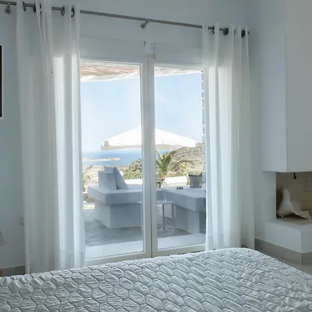 Chrysalis Nature 9 Parikia (Paros)